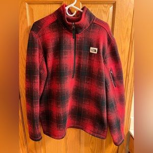 Like new men’s XL The Northface half zip